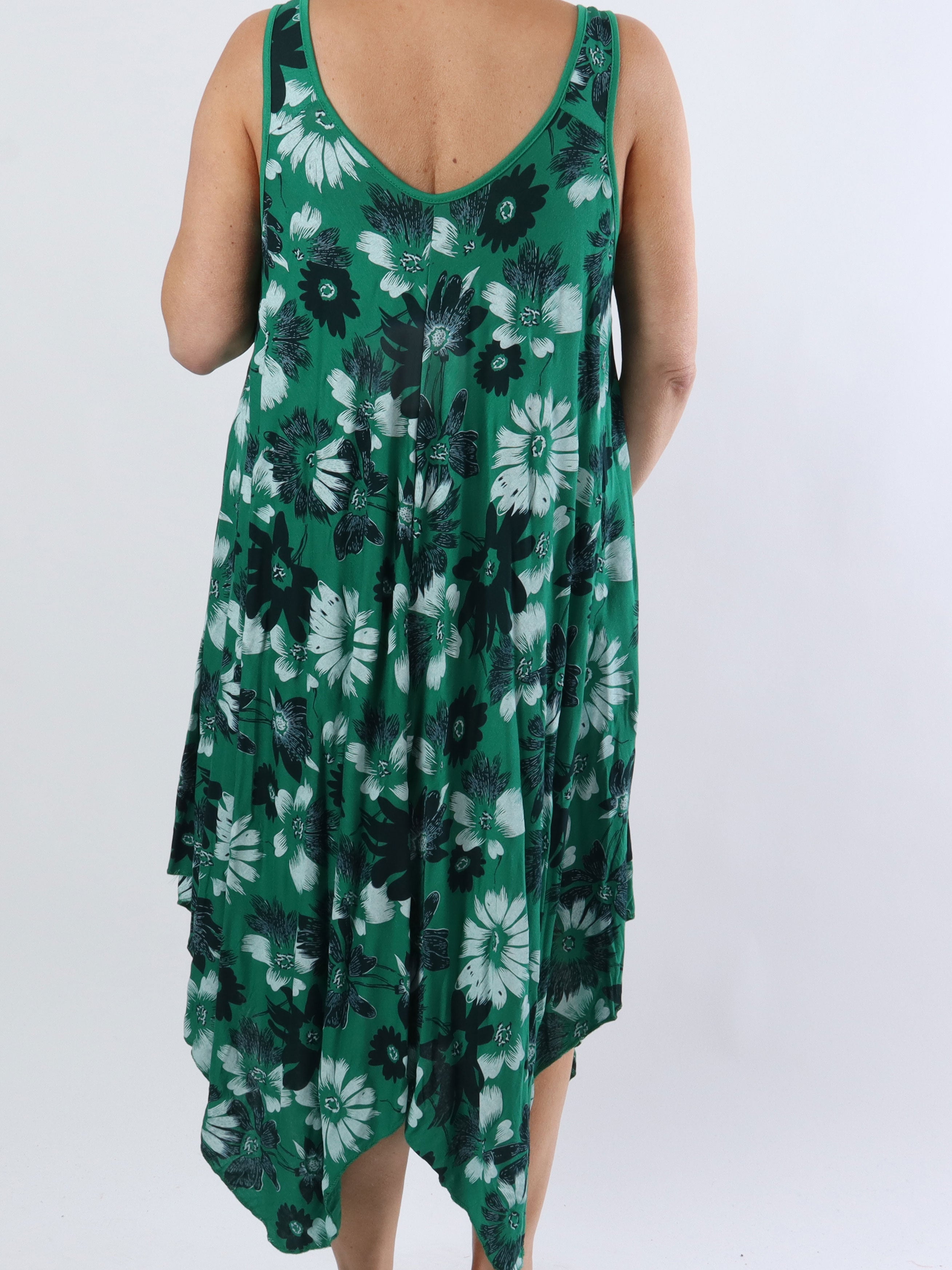 Blair - Luftig plus size kjole i viskose med blomsterprint